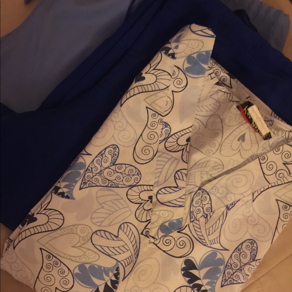 XL SCRUB TOP W/2 MATCHING SCRUB PANTS